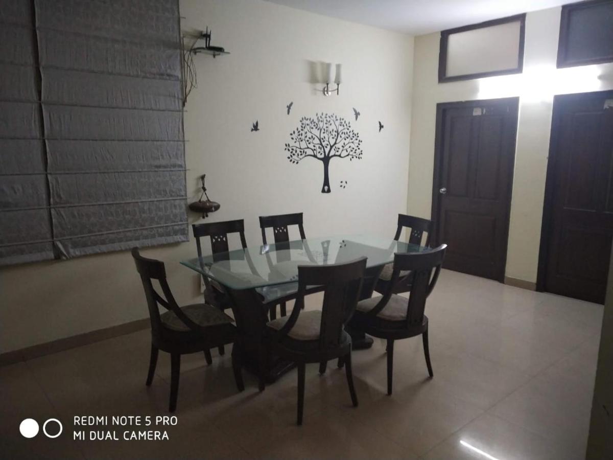 Hotel Home Stay Dwarka Delhi  Bagian luar foto