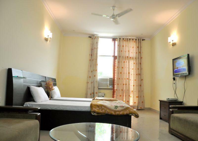 Hotel Home Stay Dwarka Delhi  Bagian luar foto
