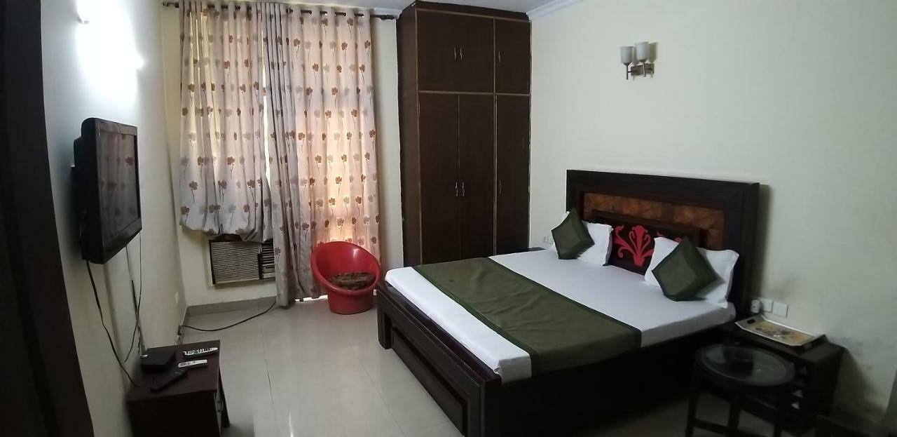 Hotel Home Stay Dwarka Delhi  Bagian luar foto